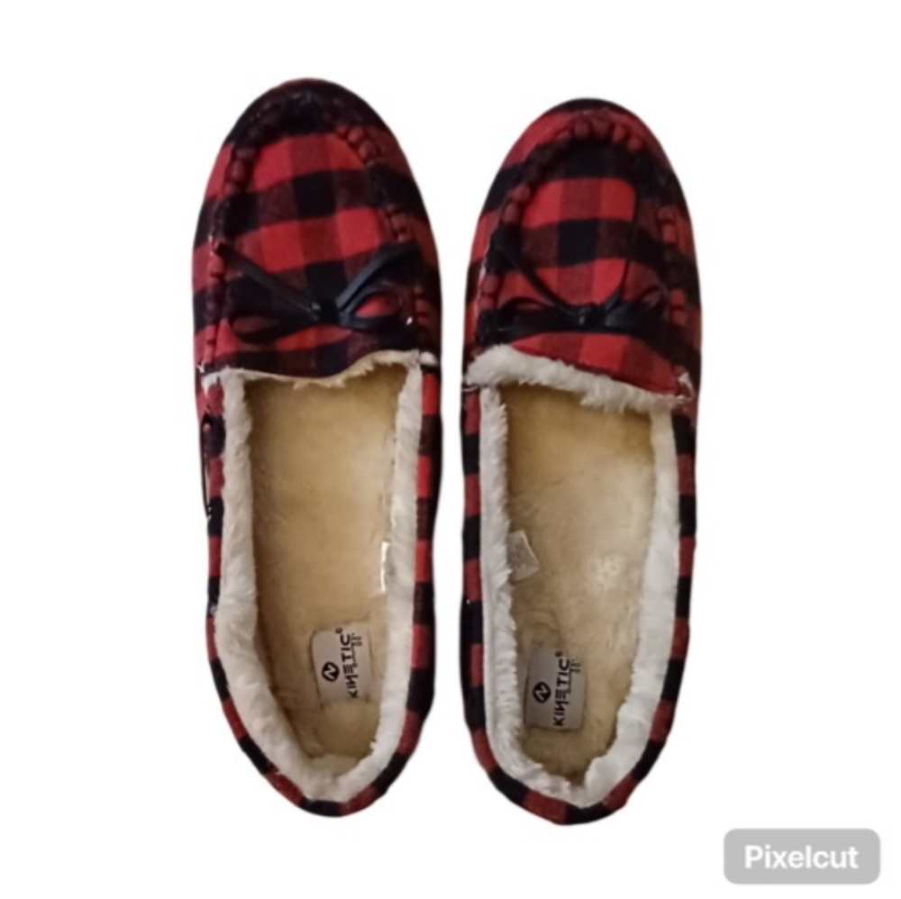 🆕️ Womens Plaid Fuzzy Slippers with Hard Sole - Size 10